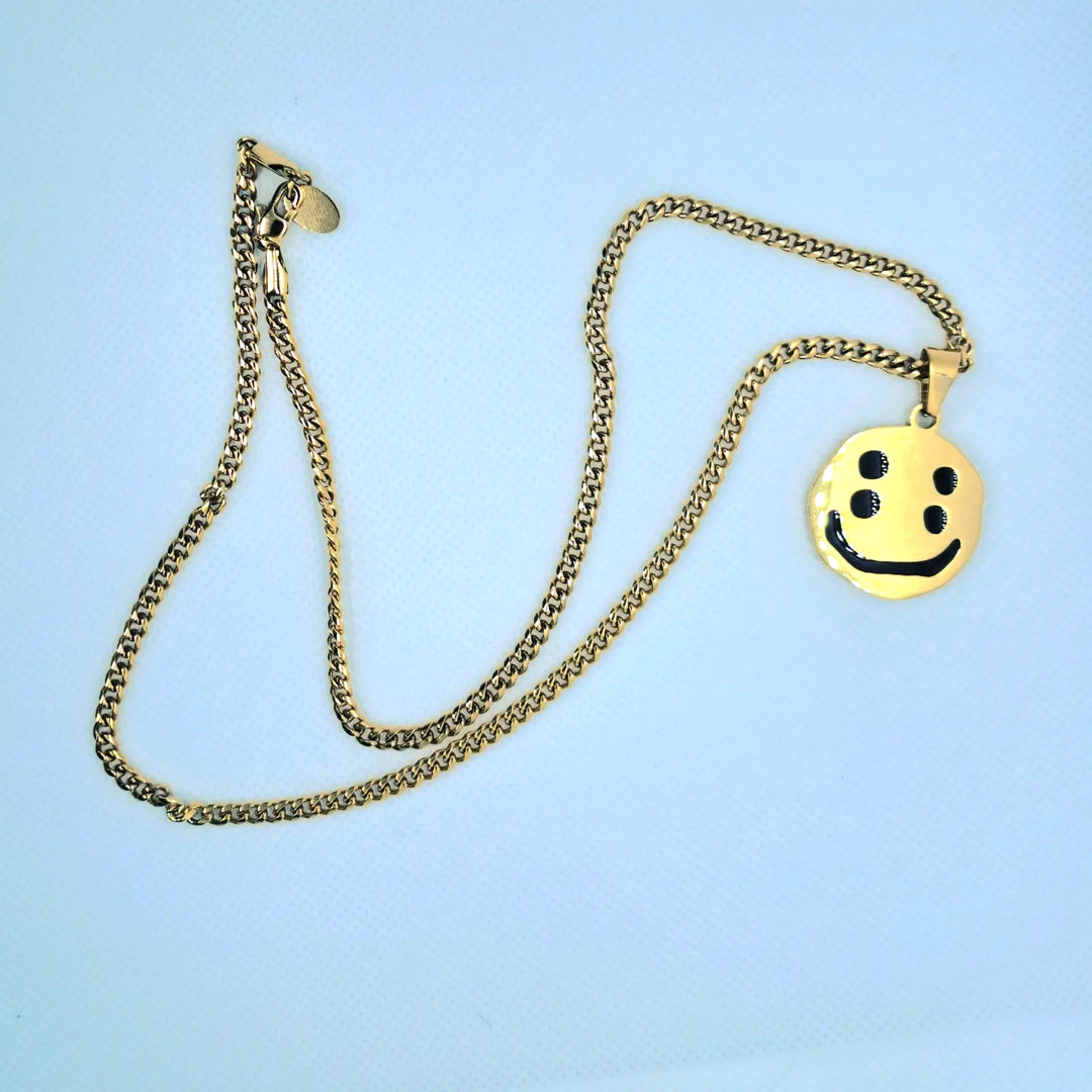 Four eyes Smiley Pendant Necklace